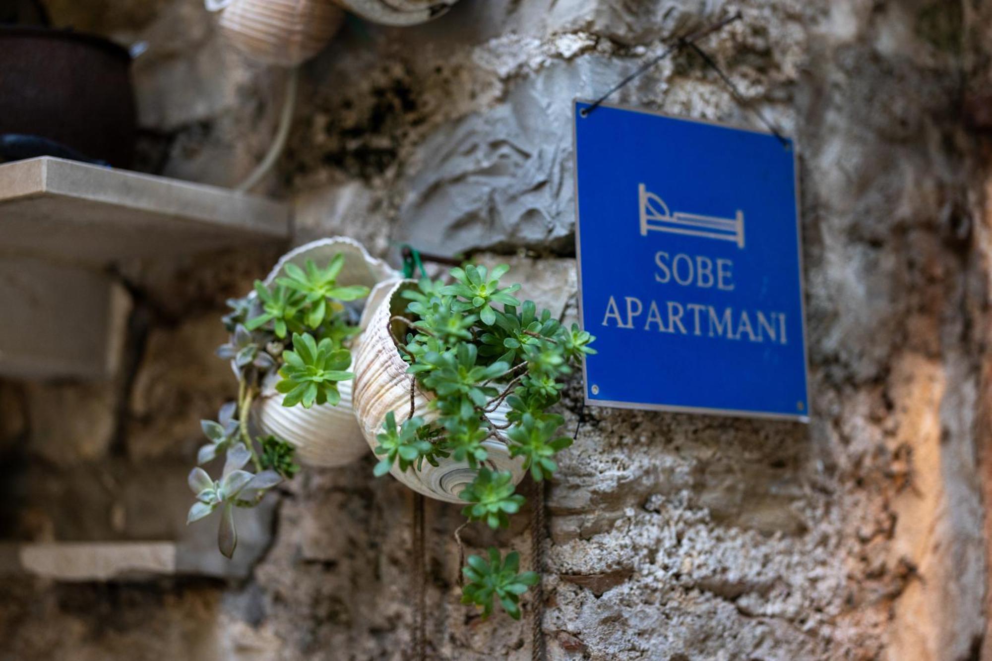 Apartments Bose Makarska Exterior photo